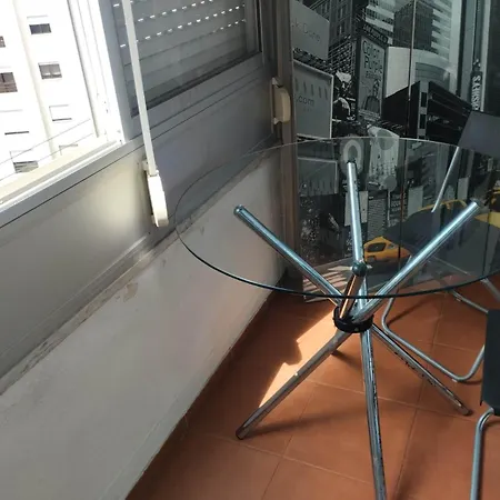 Lisbon West Space Guest house