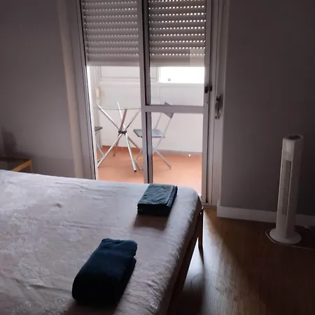 Guest house Lisbon West Space